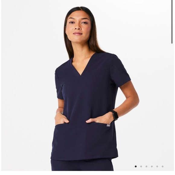 Bundle of 3 Figs size small navy blue scrub tops - Picture 7 of 8